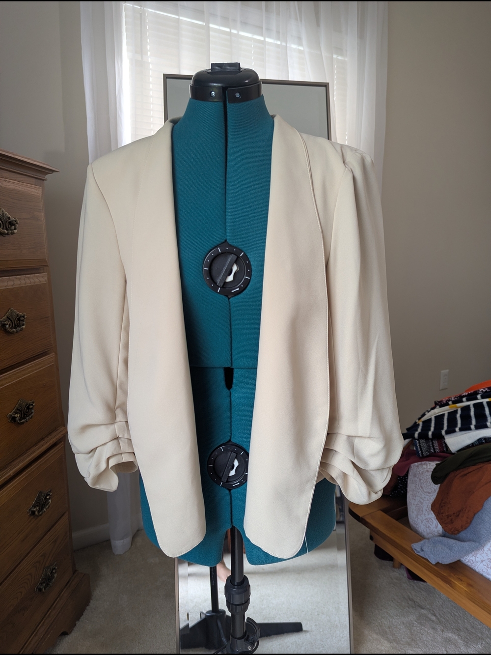 Women’s Cream Open-Front Draped Blazer